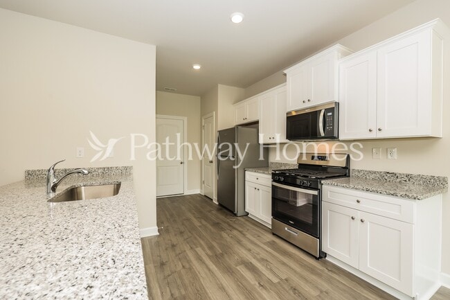 Building Photo - 3510 Quintana Dr