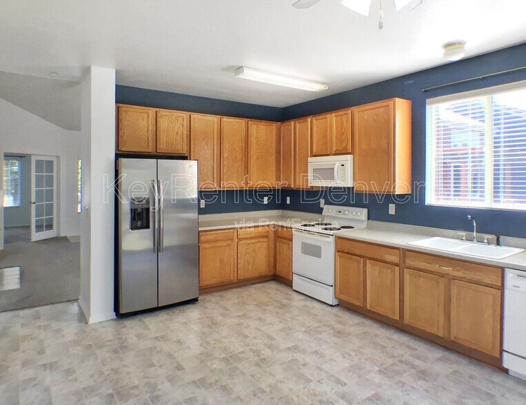 Building Photo - 19807 E 39th Ave