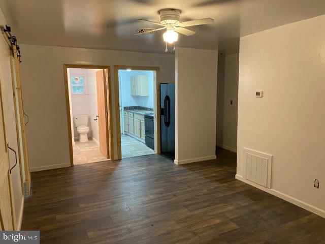 Building Photo - 1499 Valley Rd