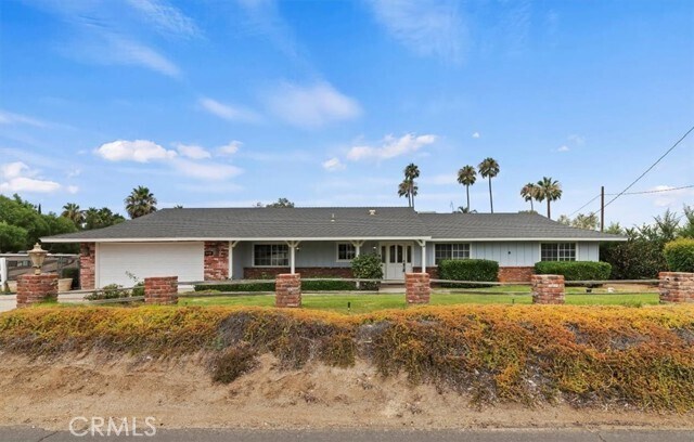 Building Photo - 15833 Ridgeway Ave