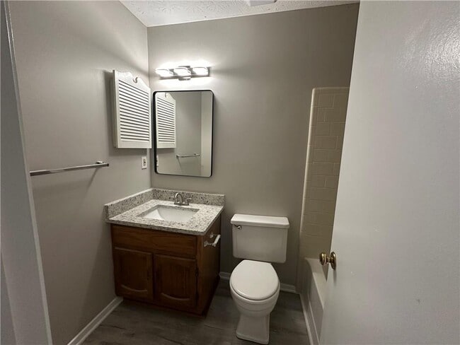 Building Photo - 115 Yatley Ct