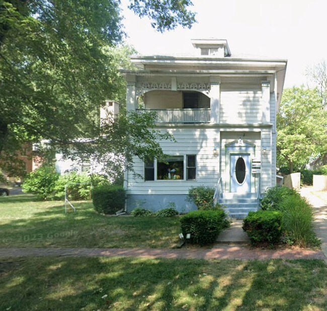 Front Door - 545 S Douglas Ave