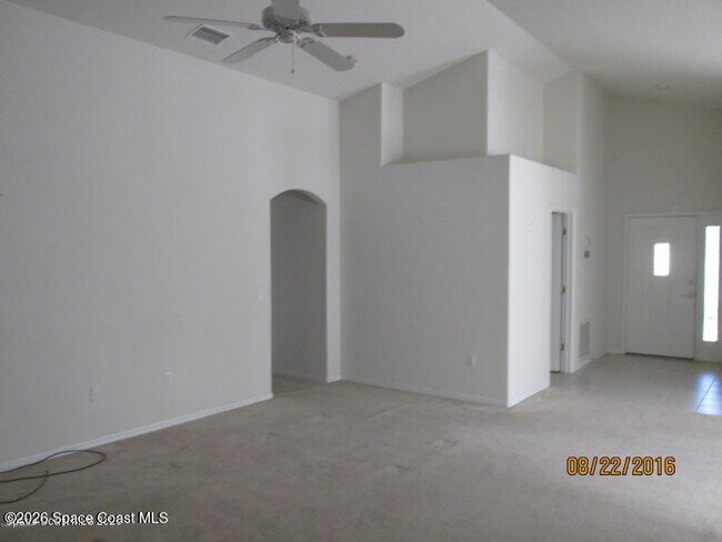 Building Photo - 1610 Lago Mar Dr