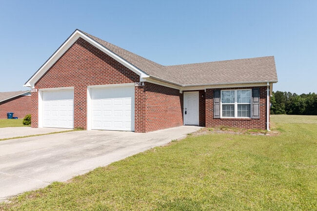 Building Photo - 119 Arabian Ln