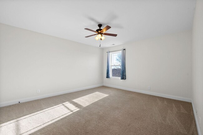 Building Photo - 1180 Henry Pl Blvd