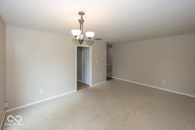 Building Photo - 130 Carmel View Dr