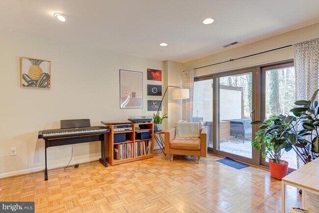 Building Photo - 11621 Newbridge Ct