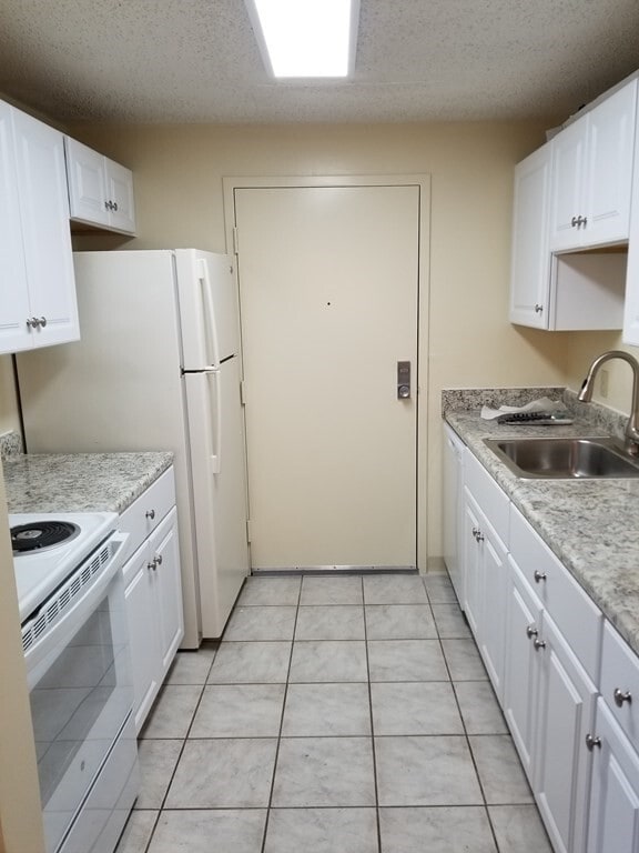 Building Photo - 46 Silver Hill Ln