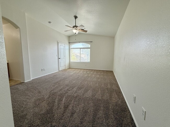Building Photo - 4802 W Fawn Dr
