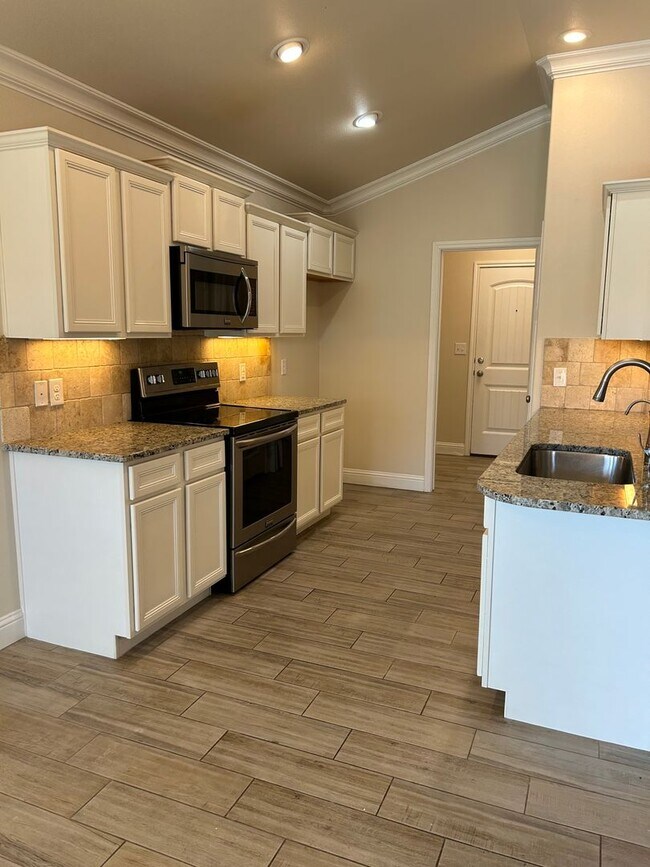 Building Photo - **COMING SOON** Beautiful Home in North Park