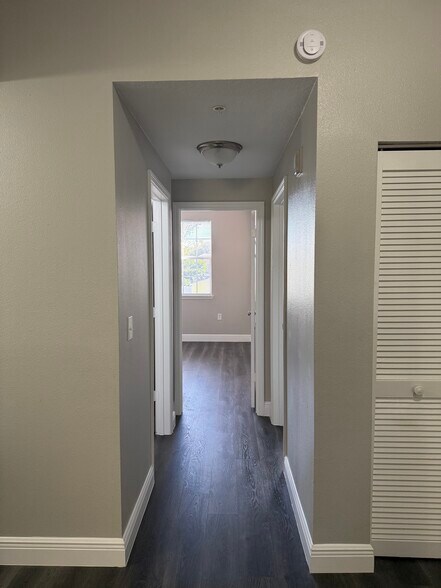 Building Photo - 10873 Windsor Walk Dr