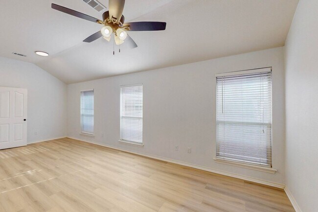 Building Photo - 4817 Valley Springs Trail