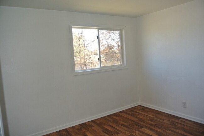 Building Photo - 109/111 21st St NW