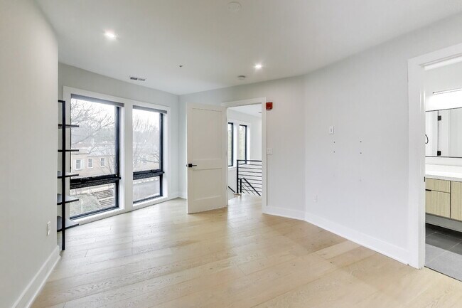 Building Photo - 5101 Connecticut Ave NW