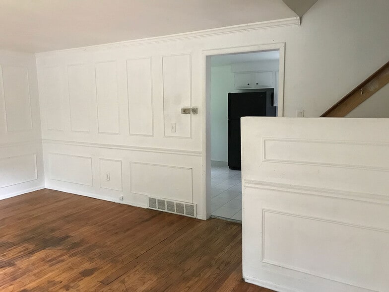 Building Photo - 31 Alfred Ave