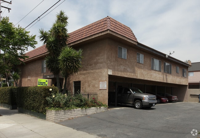 Building Photo - 3700 Cranford Ave