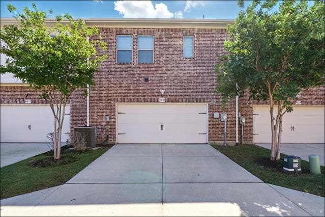 Building Photo - 4833 Paddock Trl