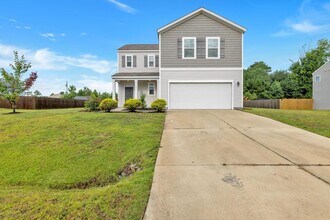 Building Photo - House for Rent in Holly Ridge with large y...