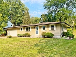 Building Photo - Spacious Redone Rambler with Huge 1/2 Acre Yard, Deck, Patio, Primary Suite, 3-BRs on Main Level ...