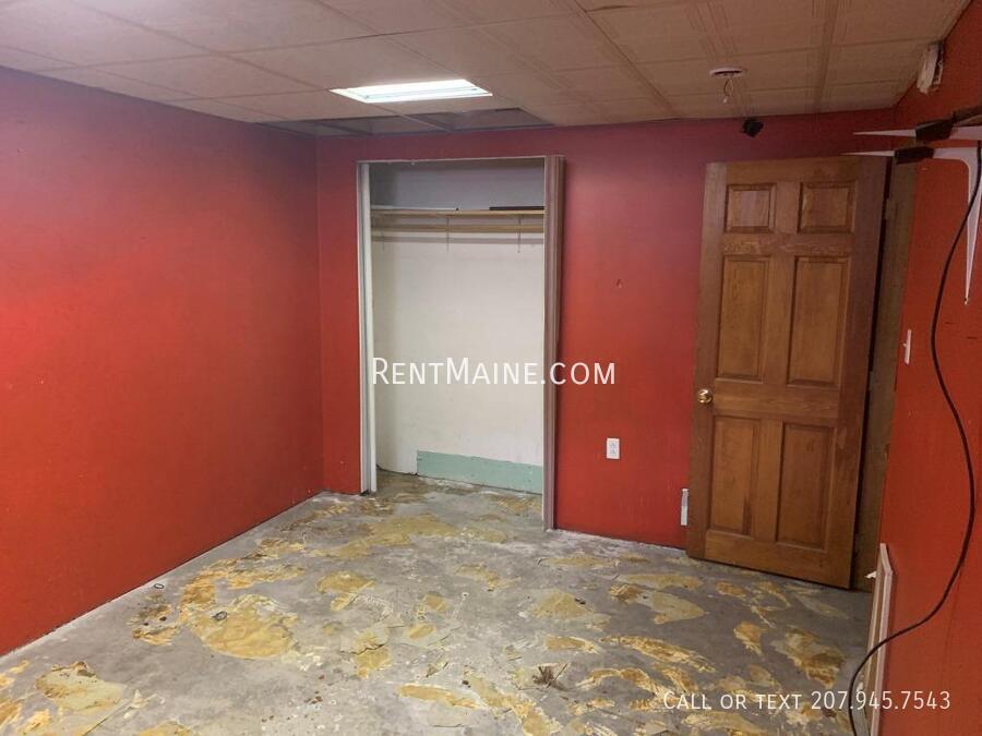 Building Photo - 173 Parkway N