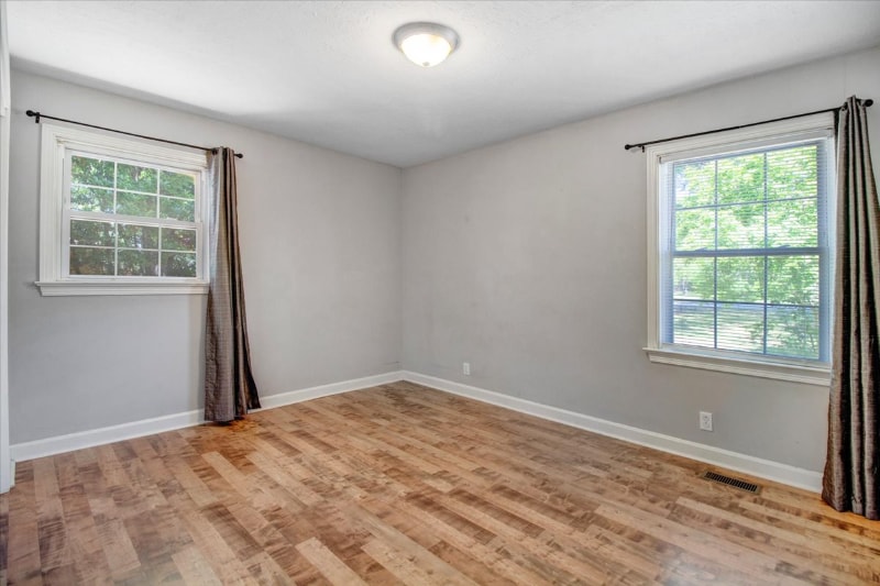 Building Photo - 1506 Boyette Dr