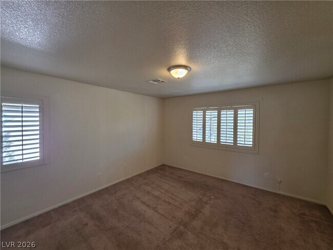 Building Photo - 10021 Via Toro Ave