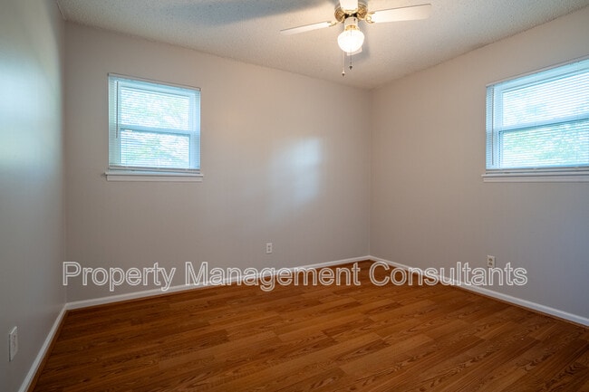 Building Photo - 912 Mountain Gap Rd SE