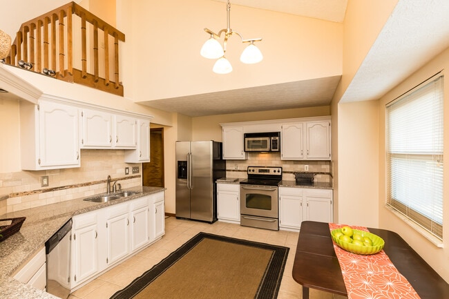 Building Photo - 4112 Loughmoor Dr