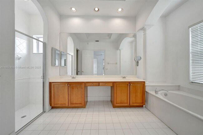 Building Photo - 7314 NW 19th Ct