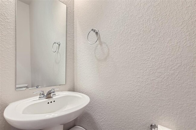 Building Photo - 2233 Rocoso Trl