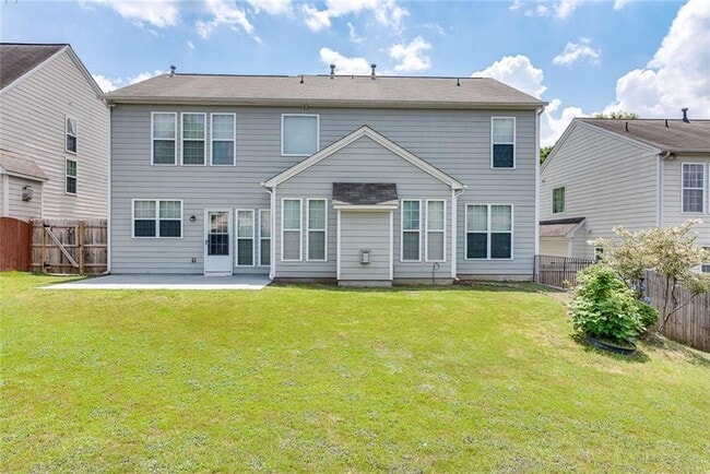 Building Photo - 2262 Young America Dr NE