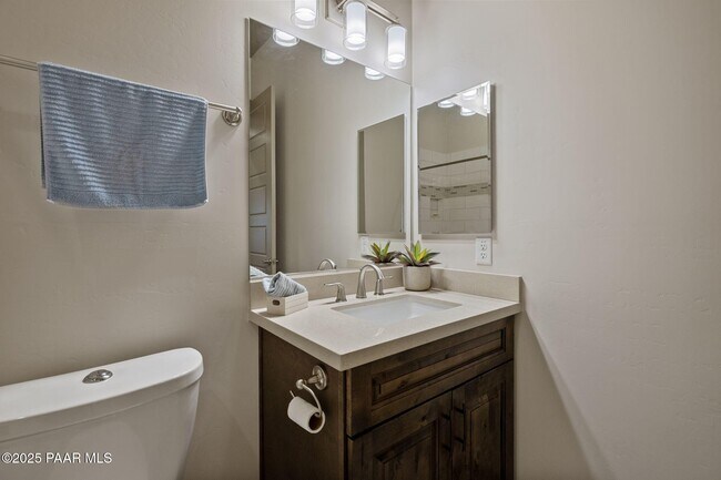 Building Photo - 12665 Gyda Cir