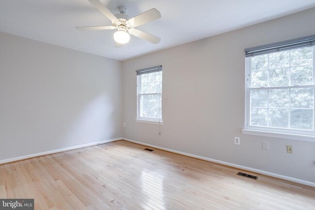 Building Photo - 5728 Evergreen Knoll Ct