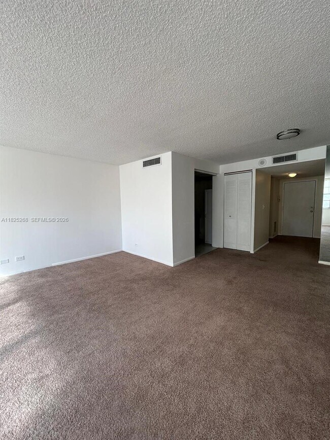 Building Photo - 251-174 174th St