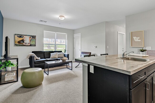 Building Photo - Nittany Place-Student Housing