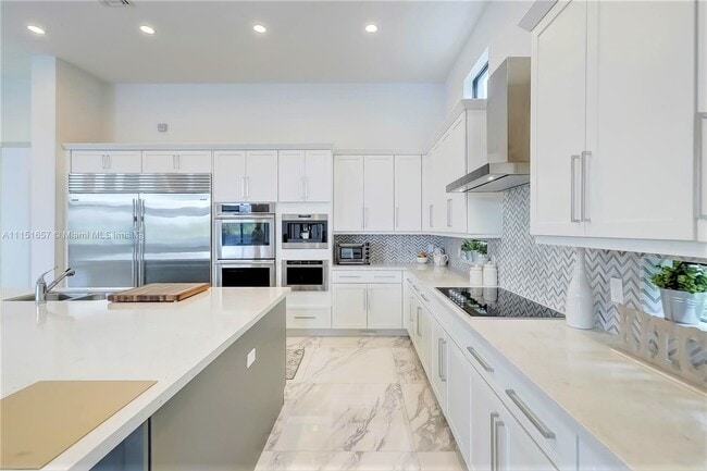 Building Photo - 17110 Reserve Ct