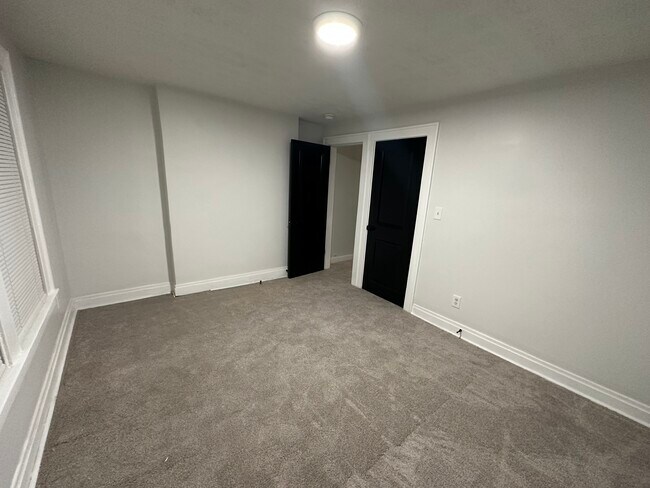 Building Photo - 1253-1255 N 6th St