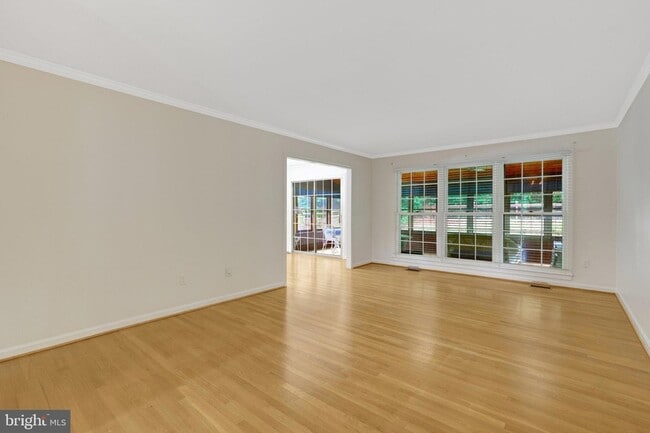 Building Photo - 615 Kearney Ct SW