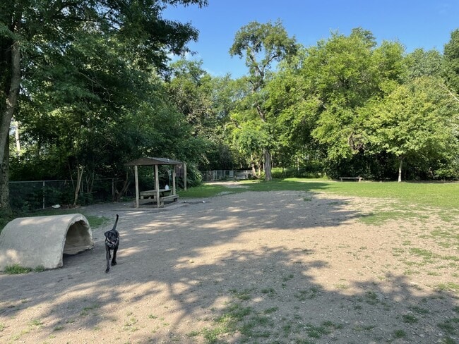 Building Photo - 2268 Shady Ave