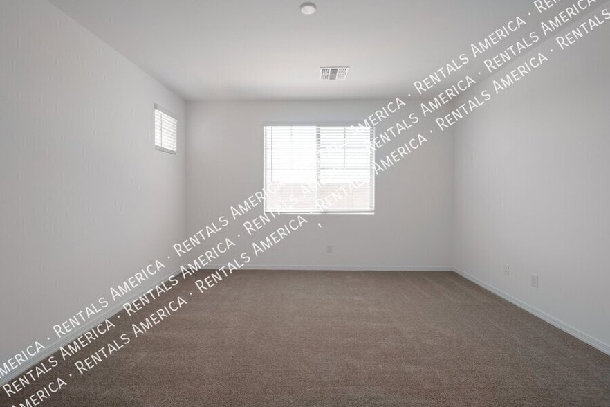 Building Photo - 23015 E Starflower Dr