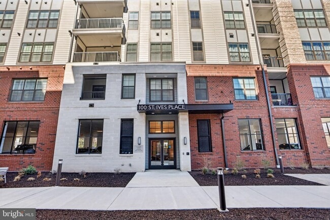 Building Photo - 100 St Ives Pl