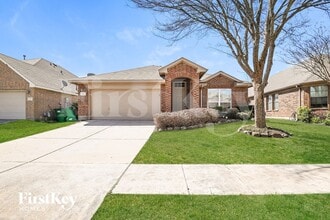 Building Photo - 215 Mulberry Dr