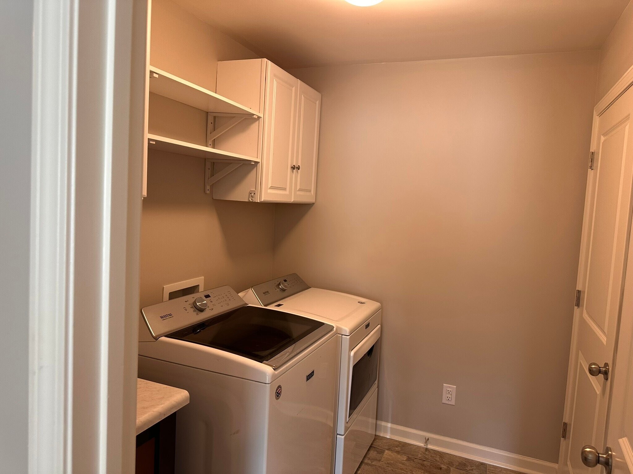 Building Photo - 7556 Hartsfield Dr