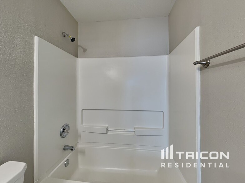 Building Photo - 4046 Kellybrook Dr