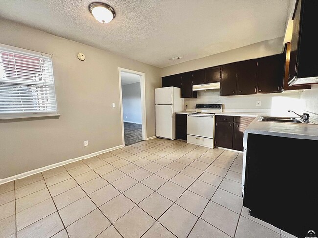 Building Photo - 3710 Brush Creek Dr