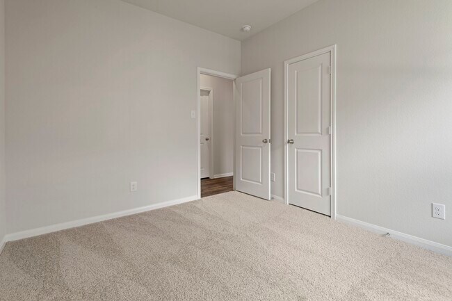 Building Photo - 8121 Sunberry Shadow Dr