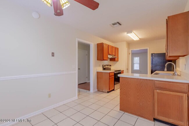 Building Photo - 5351 Morgan Horse Dr N