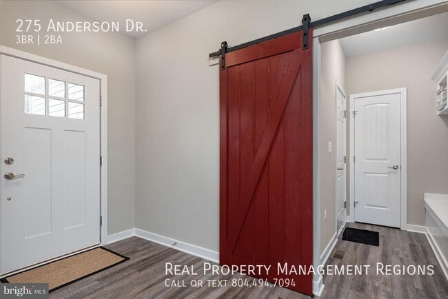 Building Photo - 275 Anderson Dr