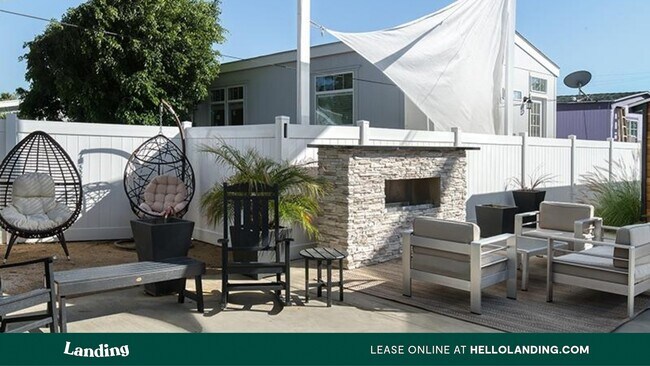 Building Photo - 8250 Lankershim Blvd