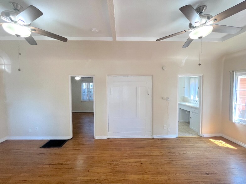 Building Photo - 113 E G St